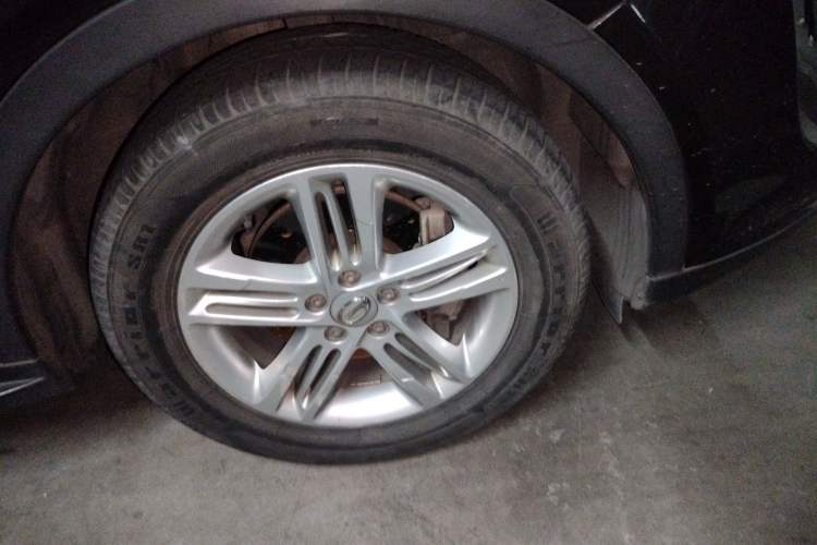 Used GAC Trumpchi GS5 2013 1.8T Automatic Two-Wheel Drive Luxury Edition
