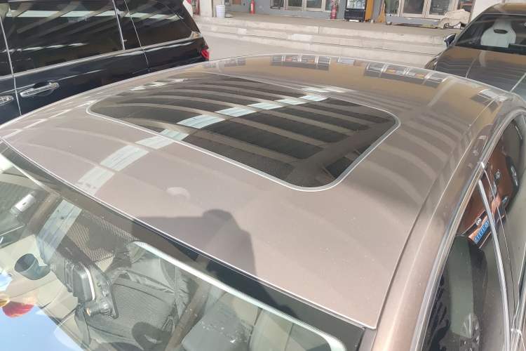 Used Volkswagen Magotan 2015 1.8TSI Luxury Model Roof