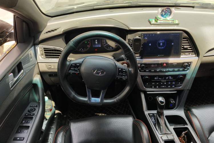 Used Hyundai Sonata 2015 1.6T GLS Smart Model
