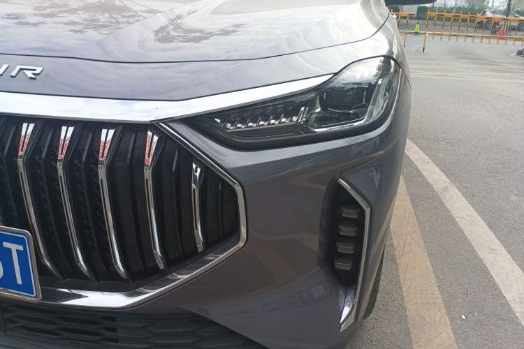 Used JETOUR X70 PLUS 2023 1.6T DCT Stronger 5-Seater
