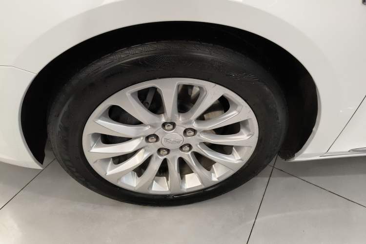 Used Cadillac XTS 2018 28T Tech Edition Left Front Wheel Hub
