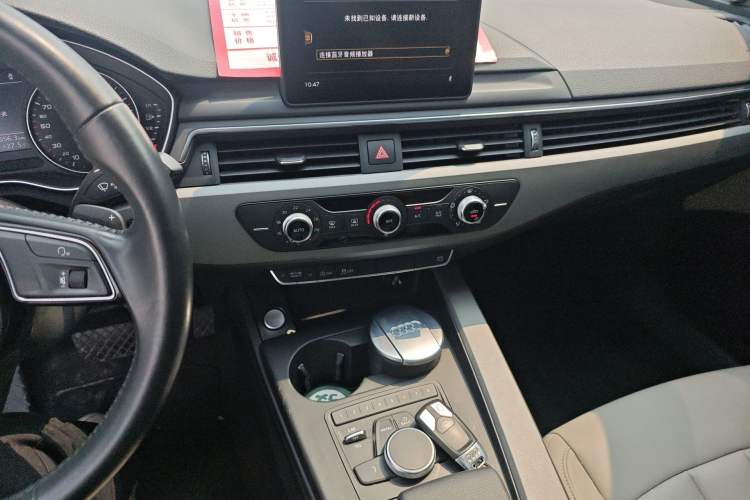 Used Audi A4L 2017 40 TFSI Ambition Edition Audio And AC Panel