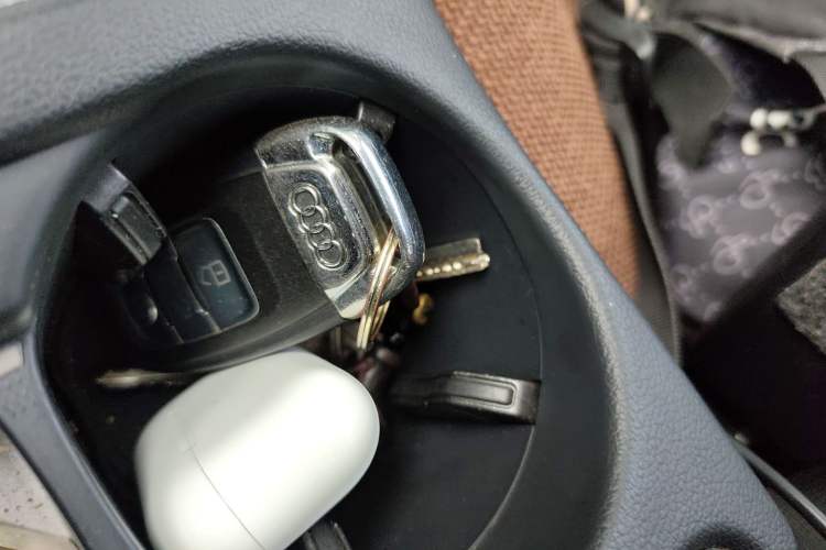 Used Audi Q5 2018 Collector's Edition 40 TFSI Technology Model
