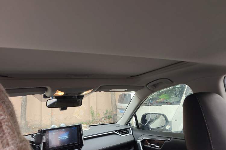 Used Toyota RAV4 2020 Dual-Engine 2.5L E-CVT 4x4 Elite PLUS Edition Headliner