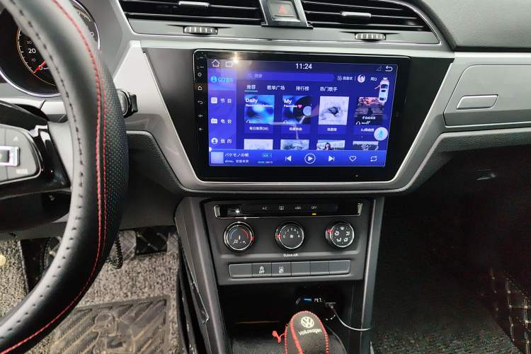 Used Volkswagen Touran 2021 Volkswagen Touran L 280TSI DSG Style Edition 7 Seats
