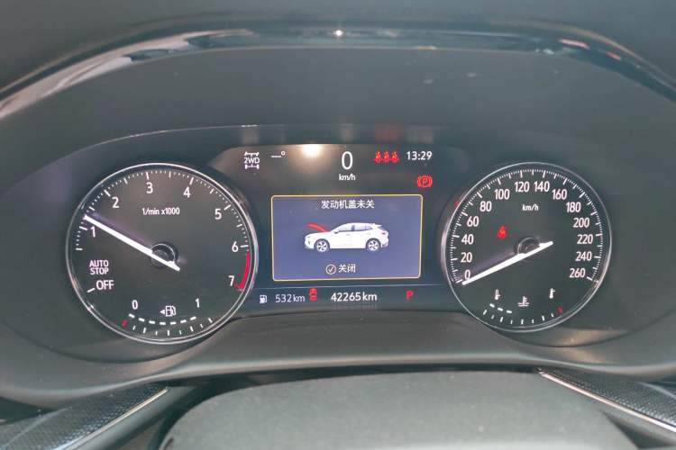 Used Buick Envision 2023 Encore Plus 652T Five-Seat All-Wheel-Drive Luxury Model
