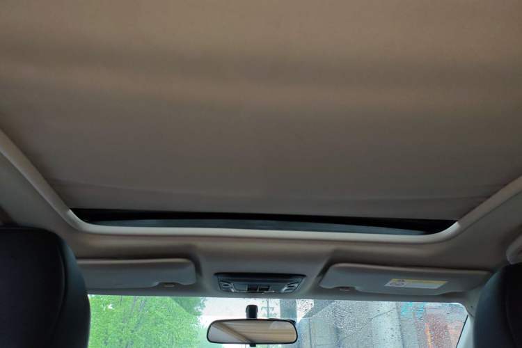 Used Honda Vezel 2017 1.8L CVT Front-Wheel Drive Pioneer Edition Headliner