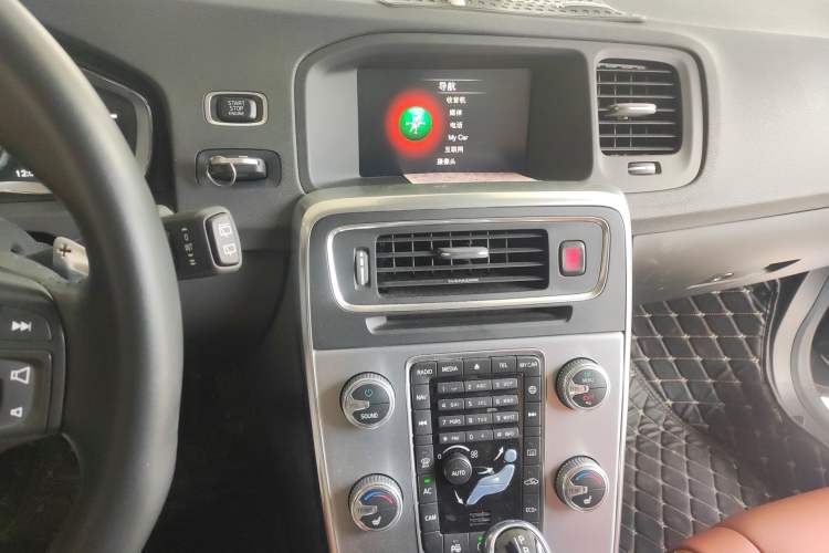 Used Volvo V60 2017 T5 Zhiya Edition China V Standard