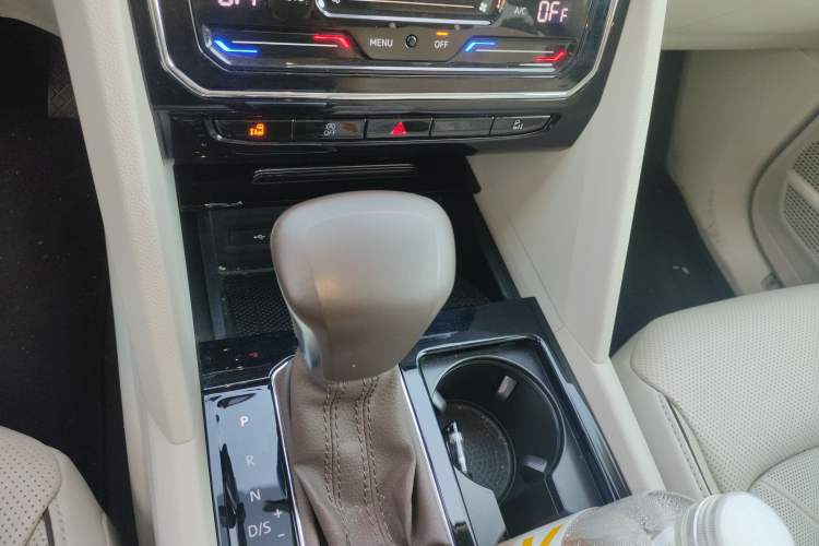 Used Volkswagen Viloran 2020 380TSI Prestige Edition