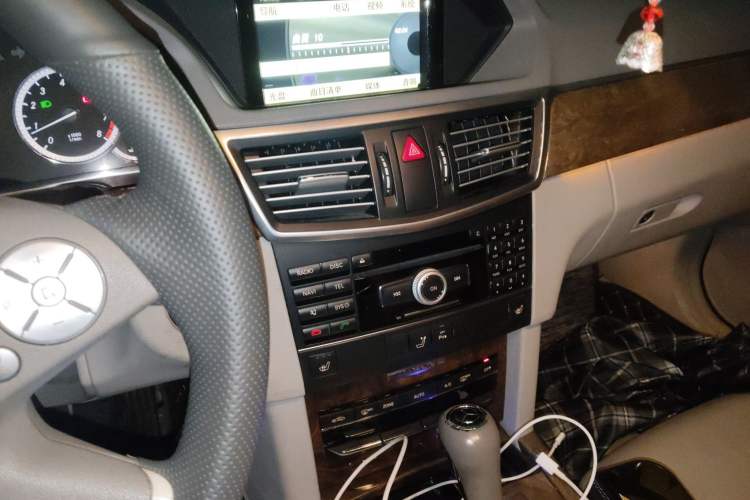 Used Mercedes-Benz E-Class 2010 E 200 CGI Elegant Model