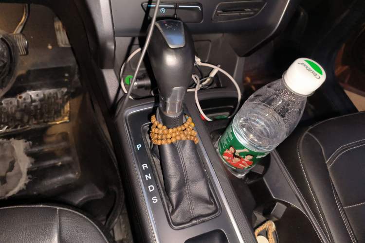 Used Ford Kuga 2017 EcoBoost 180 Two-Wheel-Drive Platinum Edition
