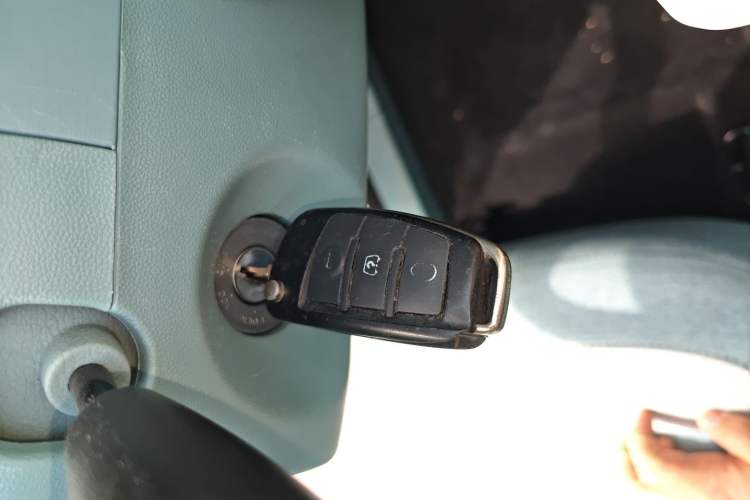 Used LINGBOX uni 2023 Ultra-Sweet Version (Manual Seating) Vehicle Key