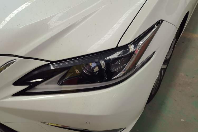 Used Lexus ES 2018 200 Excellence Edition China V Standard
