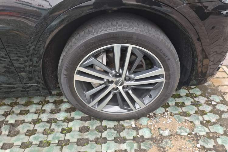 Used Audi Q5L 2020 Updated 40 TFSI Prestige Fashion Edition
