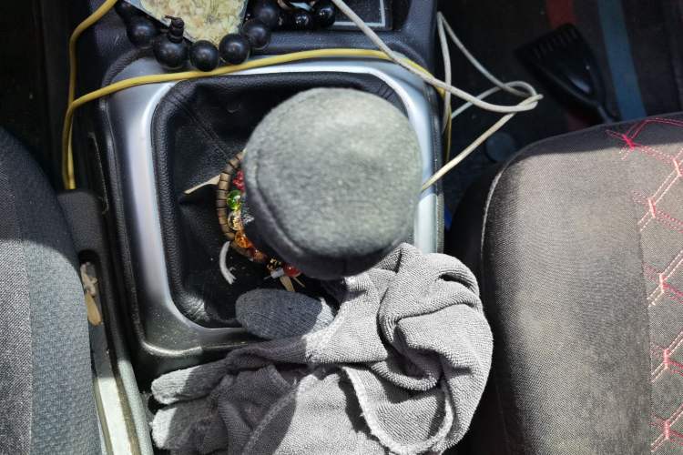 Used CHANGAN OSHAN X70A 2018 1.5L Manual Comfort Model Gear Lever