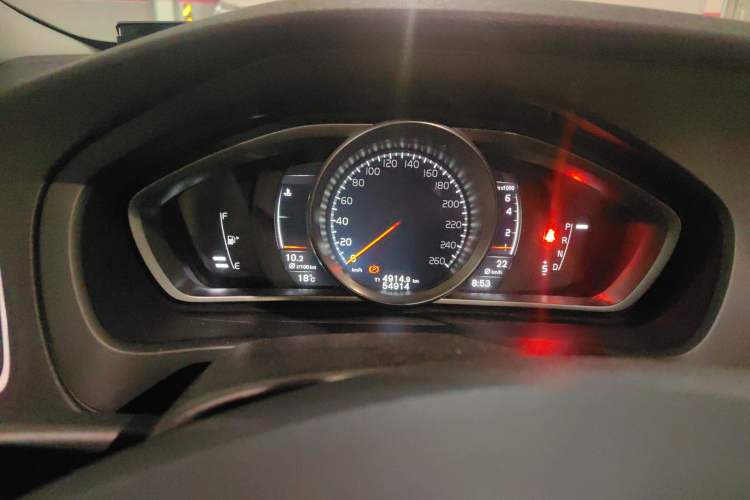 Used Volvo V40 2017 T3 Zhiyi Edition