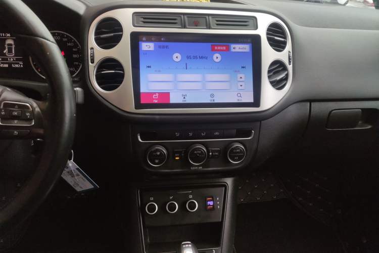 Used Volkswagen Tiguan L 2016 280TSI Automatic Two-Wheel Drive Silk Road Comfort Edition