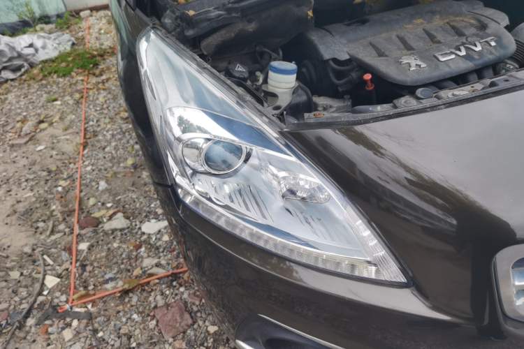 Used Peugeot 3008 2013 2.0L Automatic Trend Edition Right Front Headlight