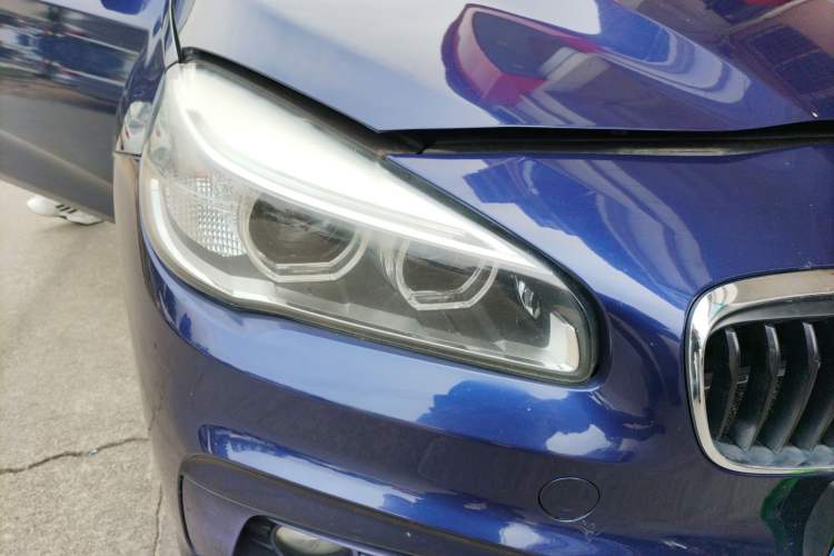 Used BMW 2 Series Gran Tourer 2015 218i Sports Design Package Right Front Headlight