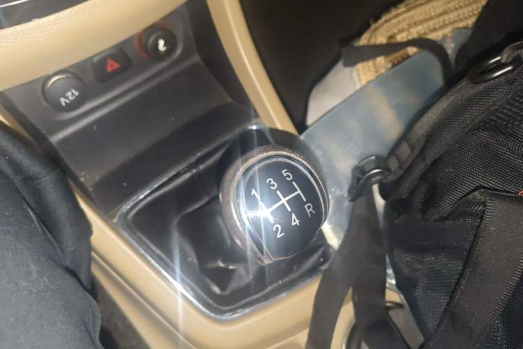 Used Baojun 730 2015 1.8L Manual Luxury Navigation ESP Version 7-seater
