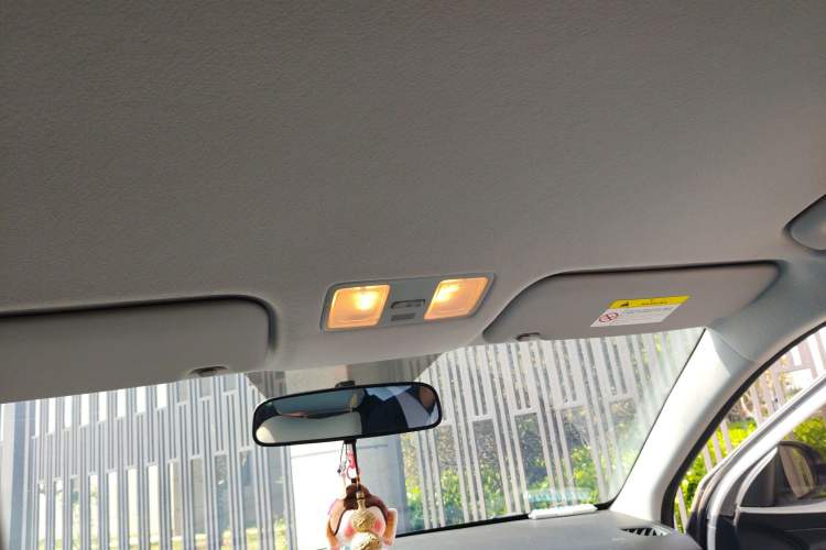 Used Hyundai Celesta 2018 1.6L Automatic GL Enjoyment Edition China VI compliant Headliner