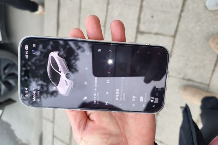 Used Tesla Model Y 2024 Long-Range All-Wheel-Drive Version Vehicle Key