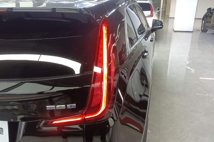 Used Cadillac XT4 2022 28T Two-Wheel Drive Fashion Edition
