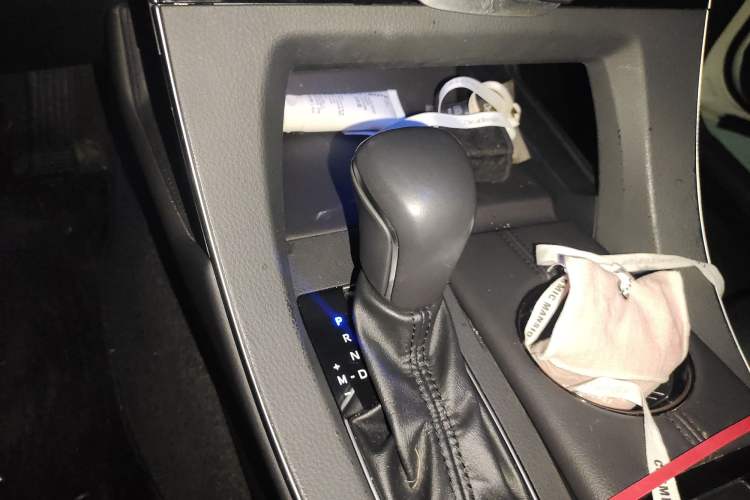 Used Toyota Avalon 2019 2.0L XLE Premium Edition China VI