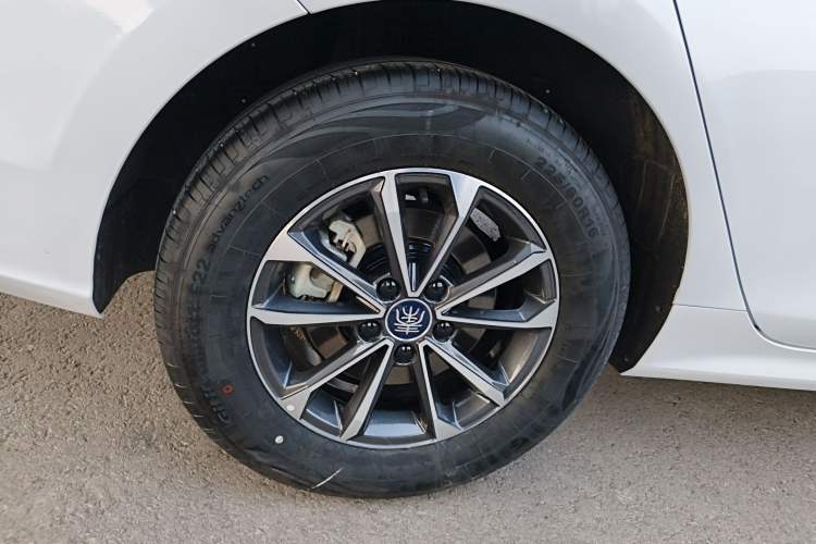 Used BYD Qin PLUS 2024 HONOR Edition DM-i 55KM Leading Model
