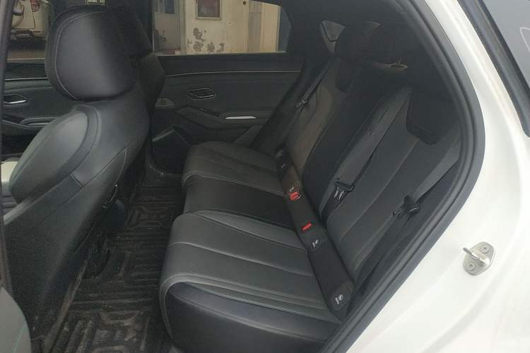 Used BYD Qin L 2024 DM-i 80KM Beyond Model Left Rear Seat