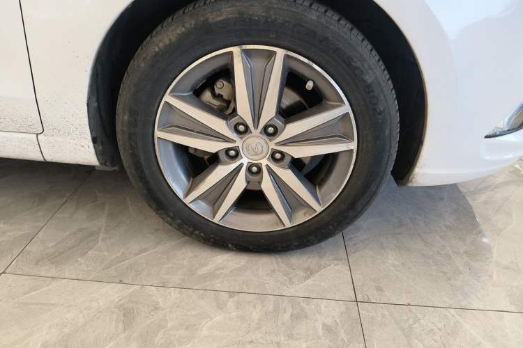 Used CHANGAN Eado 2016 1.6L Automatic Trend Model Right Front Wheel Hub