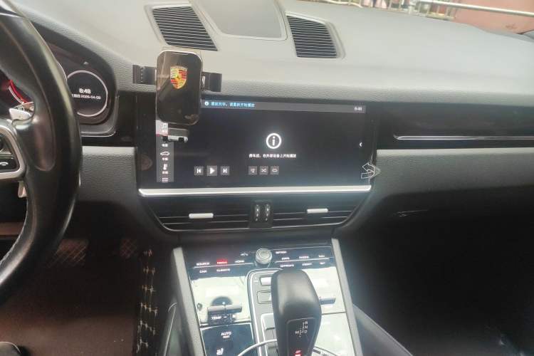 Used Porsche Cayenne 2018 Cayenne 3.0T Audio And AC Panel