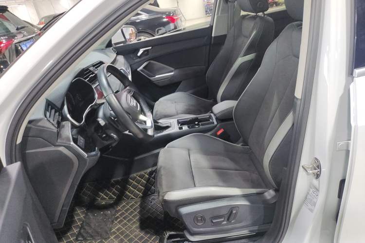 Used Audi Q3 2023 35 TFSI Fashion Dynamic Model (1.4T)