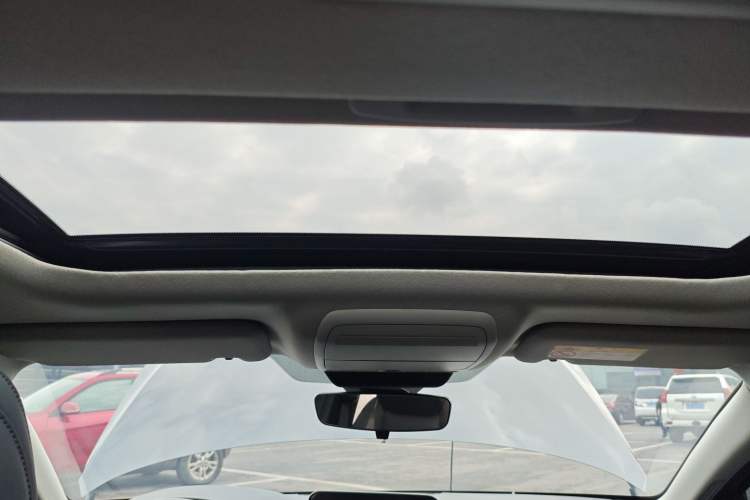 Used Mazda 3 Axela 2023 2.0L Automatic Zhiyao Edition Headliner