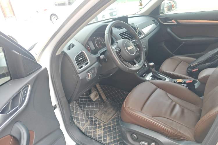 Used Audi Q3 2017 30 TFSI Fashion Model