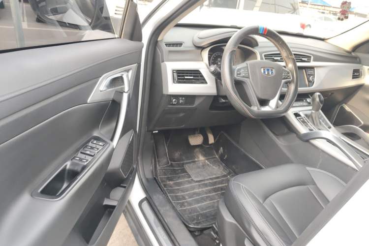 Used Geely Auto Emgrand X7 Sport 2016 1.8TD Automatic Smart Connectivity Version Driver Seat