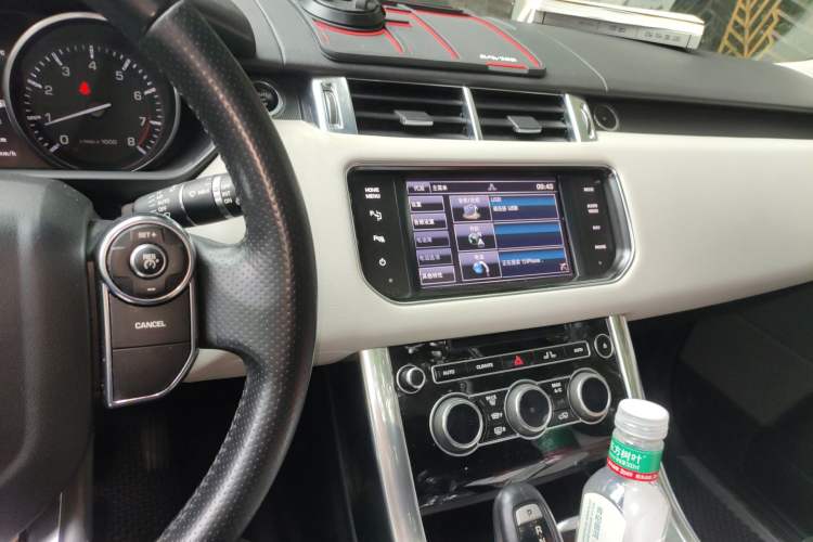 Used Land Rover Range Sport 2014 3.0 SC V6 HSE
