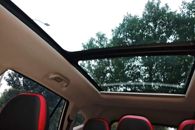 Used SOL X8 2021 300T DCT Leading Smart Connectivity Version 7 Seats