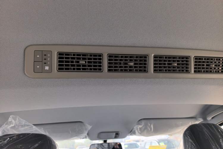 Used Wuling Hongguang New Energy 2024 All-Electric Model 300KM Standard Version Headliner