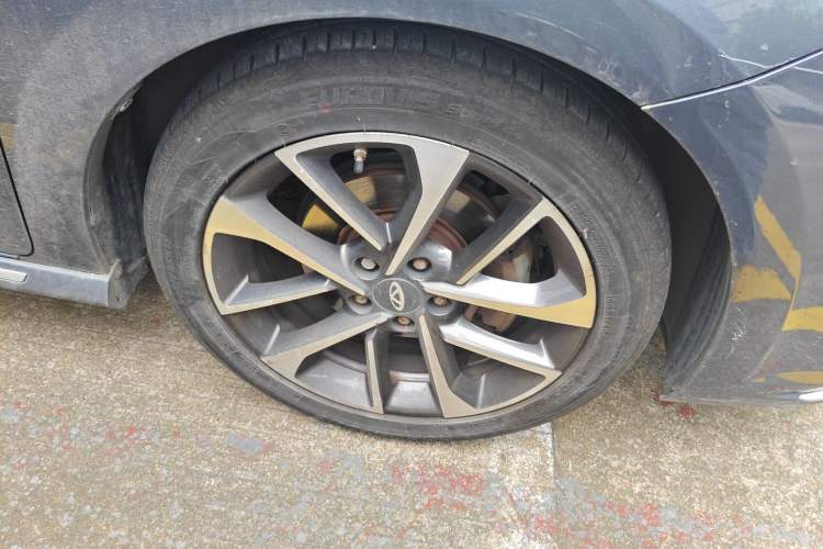 Used Chery Arrizo GX 2019 Pro 1.5T CVT Model Color Version China VI Standard Right Front Wheel Hub