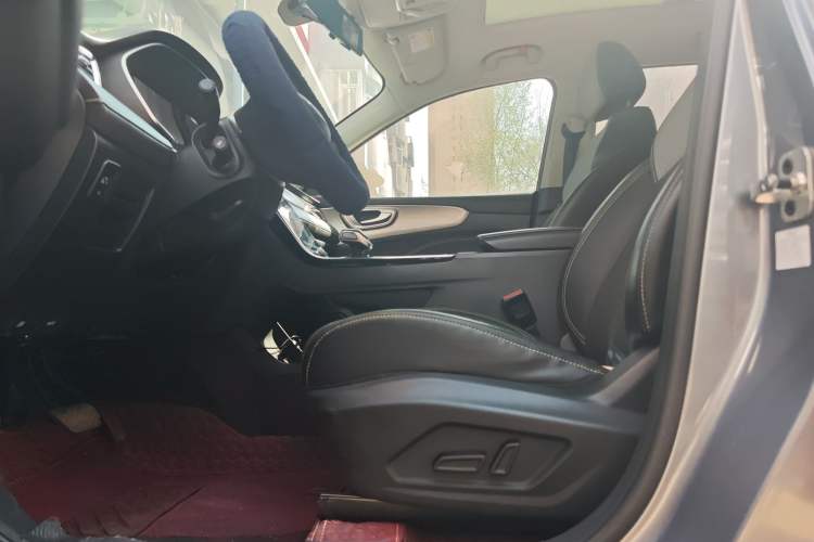 Used Roewe RX5 2020 PLUS 300TGI Automatic Ali National Style Luxury Edition Left Front Seat