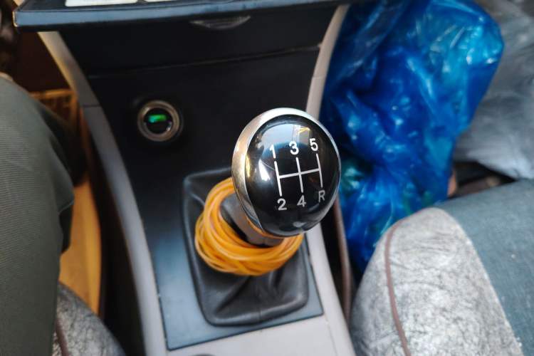 Used Geely Auto Vision 2013 1.5L Manual Comfort Model