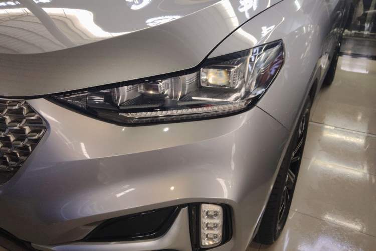 Used Wey VV6 2021 2.0T Two-Wheel Drive Smart Plus
