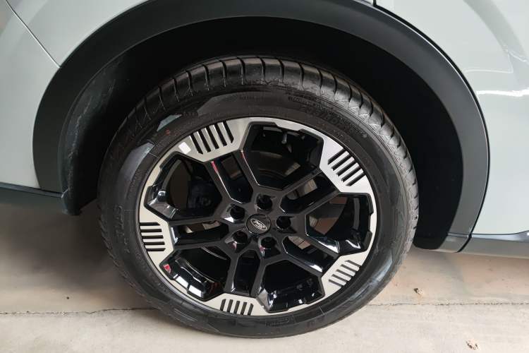 Used Ford Equator Sport 2025 EcoBoost 170 Platinum Edition Exterior 5