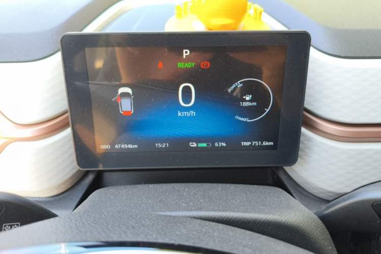 Used SOL E10X 2021 302 km Range Fashion Edition 31.4 kWh