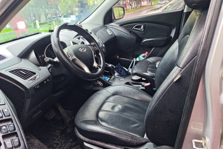 Used Hyundai ix35 2013 2.0L Automatic Two-Wheel Drive Smart GLS China IV Standard