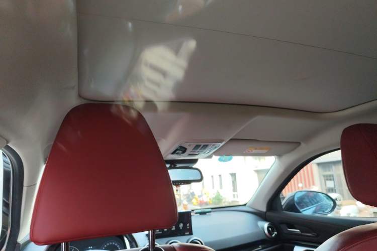 Used Wey VV5 2017 2.0T Ultra-Luxury Version Headliner