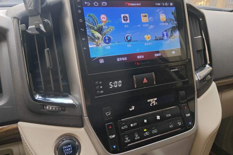 Used Toyota Land Cruiser 
