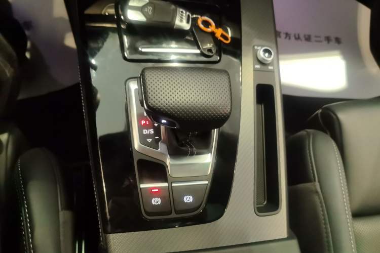 Used Audi Q5L 2024 40 TFSI Fashion Dynamic Model
