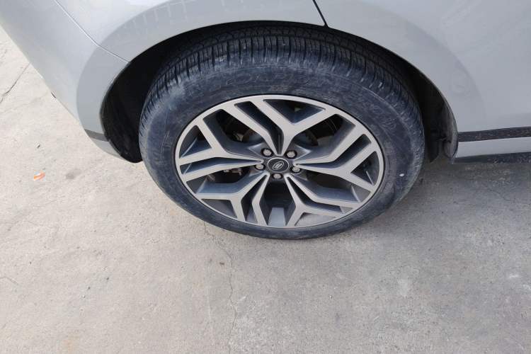 Used Land Rover Range Rover Evoque 2023 Aurora L 249 PS Luxury Edition